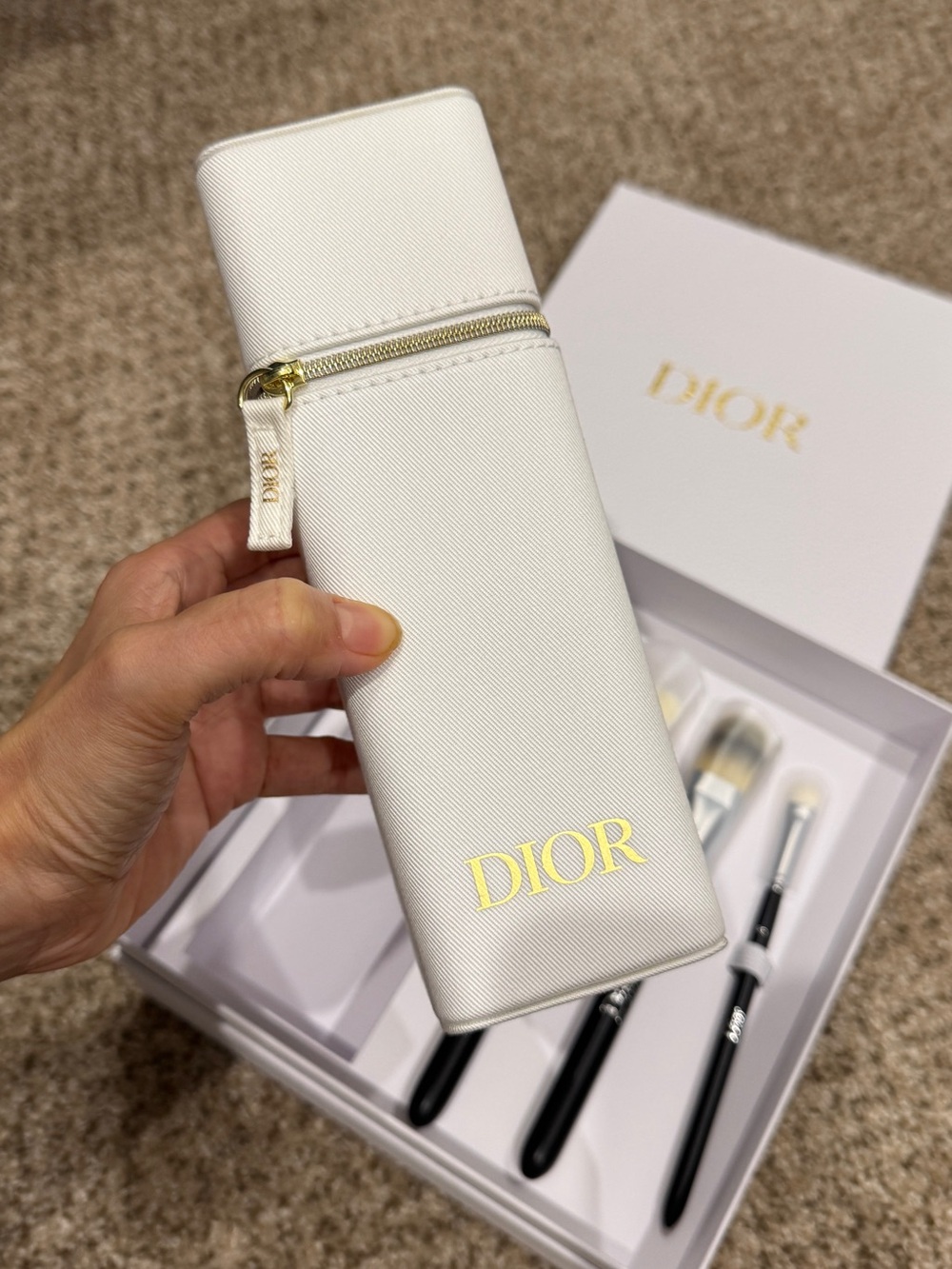 Dior White and Gold Travel Brush Set with Black Handles - Picture 3 of 3